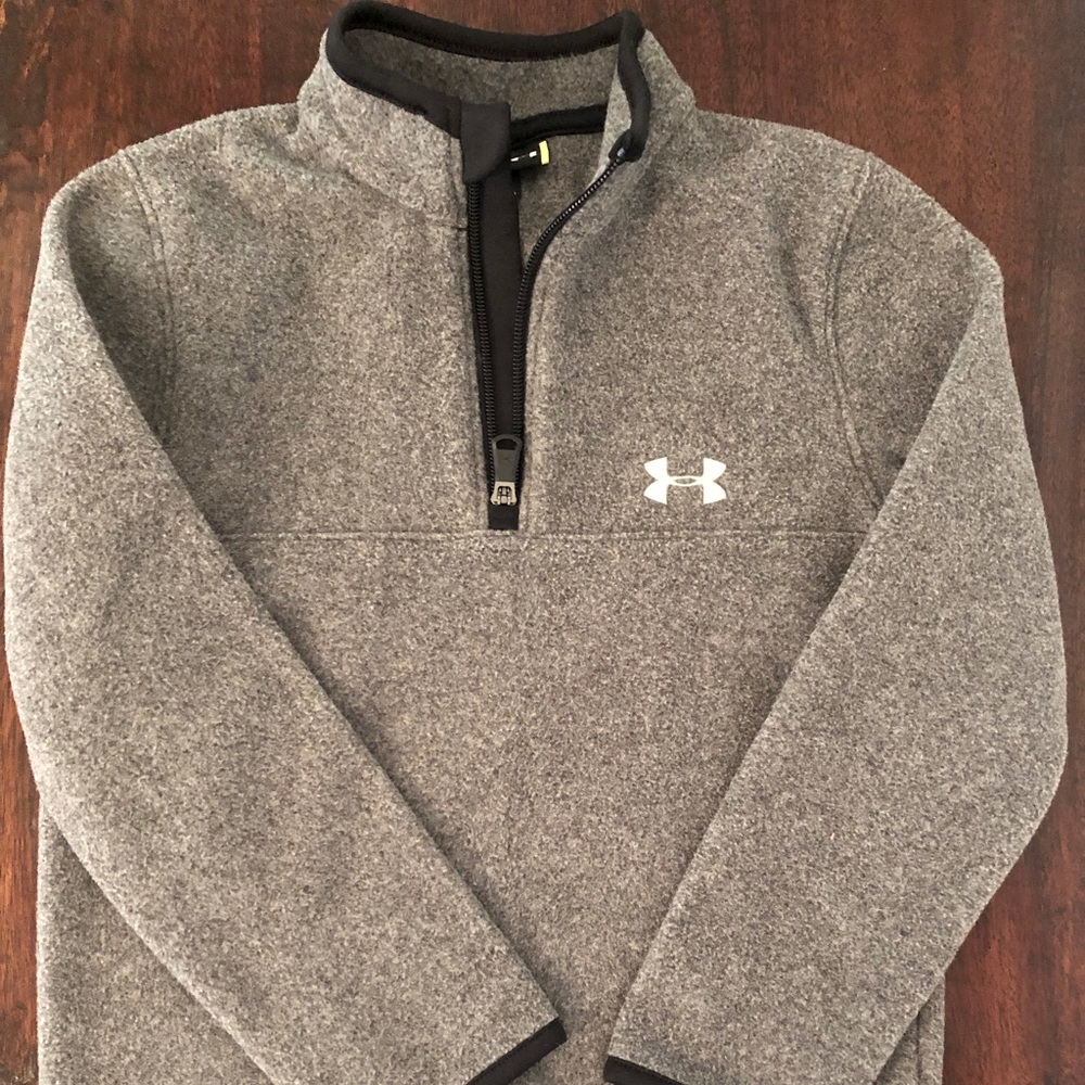 Under Armour gray fleece pullover, Size 6